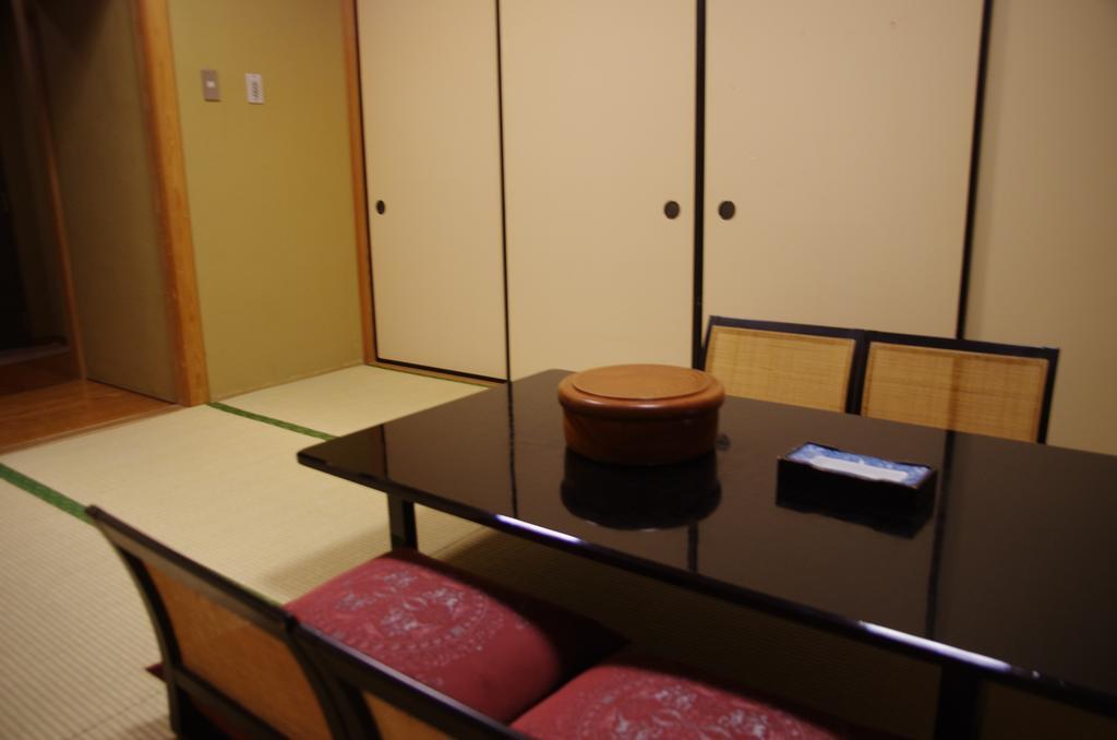 Gifu Castle Inn Номер фото